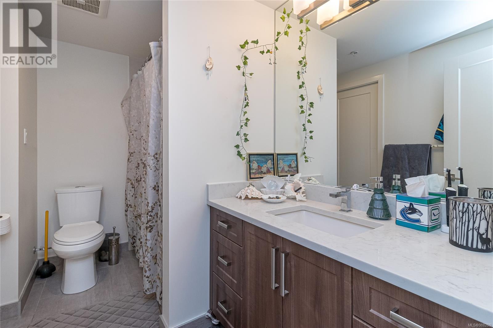 303 119 Haliburton St, Nanaimo real estate listing 988200