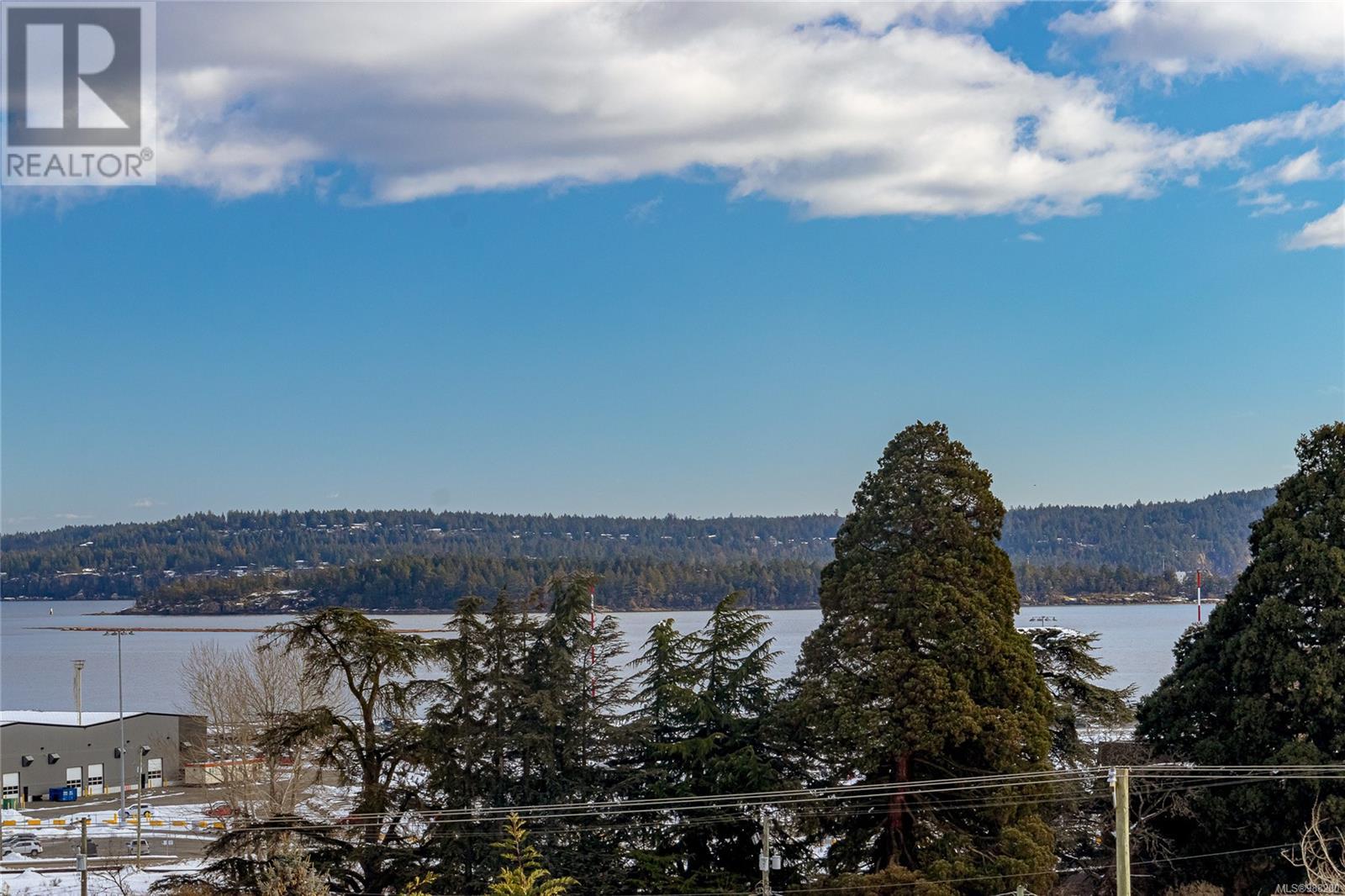 303 119 Haliburton St, Nanaimo real estate listing 988200