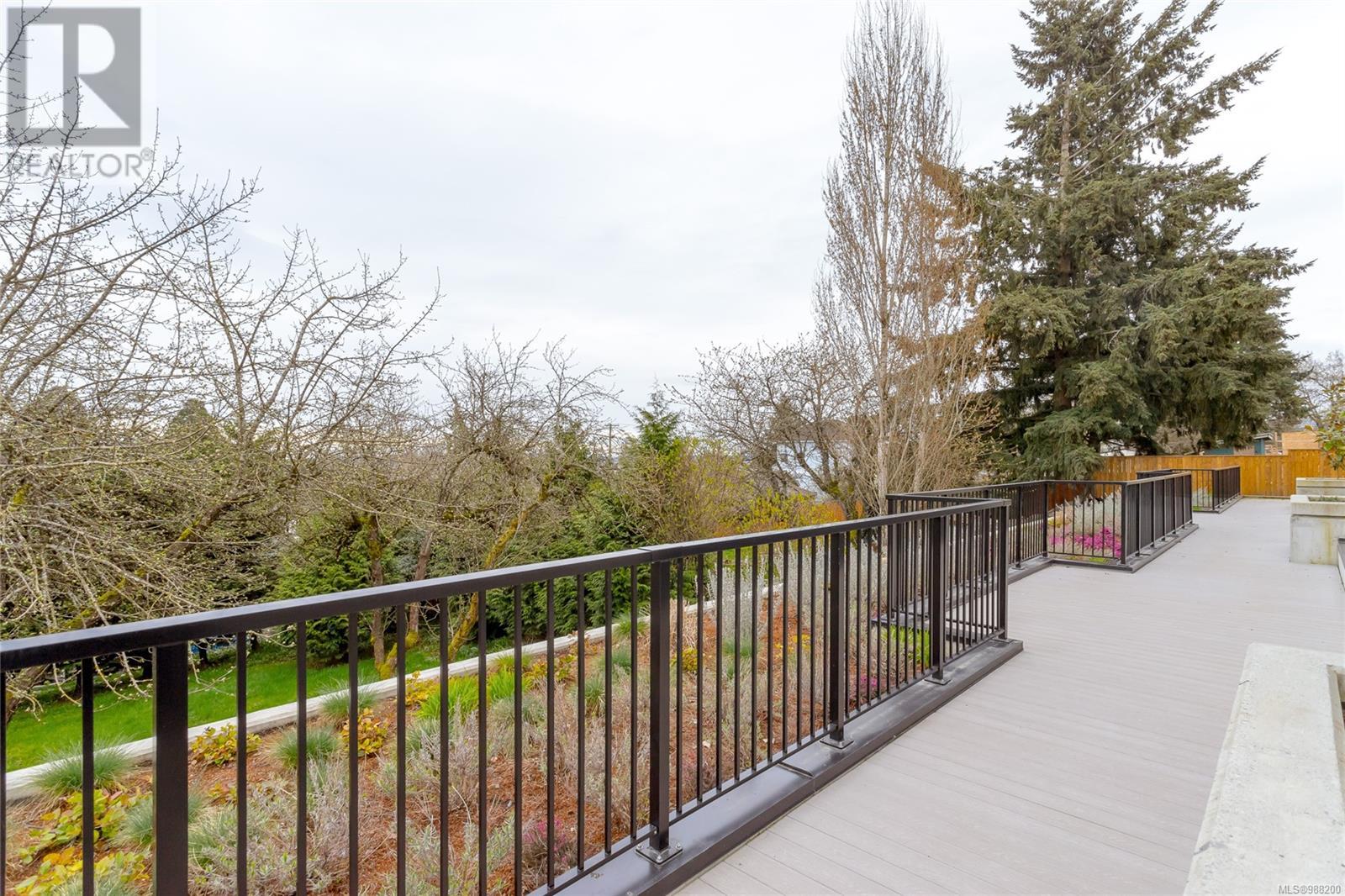 303 119 Haliburton St, Nanaimo real estate listing 988200