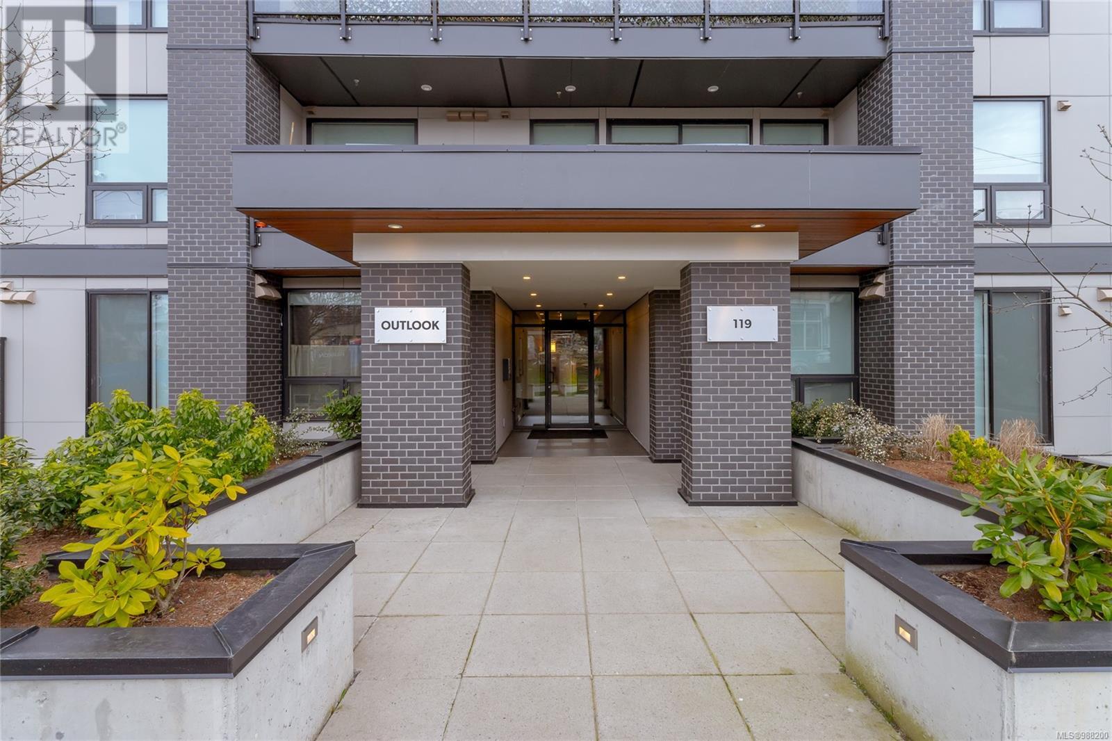 303 119 Haliburton St, Nanaimo real estate listing 988200