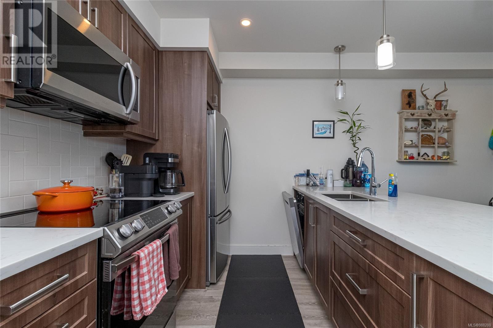 303 119 Haliburton St, Nanaimo real estate listing 988200
