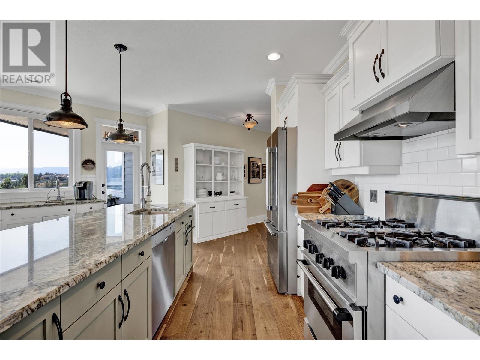  1368 Gregory Road, West Kelowna