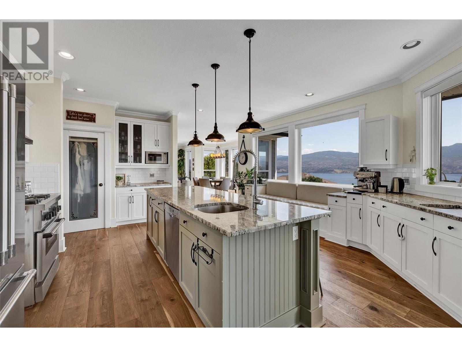  1368 Gregory Road, West Kelowna