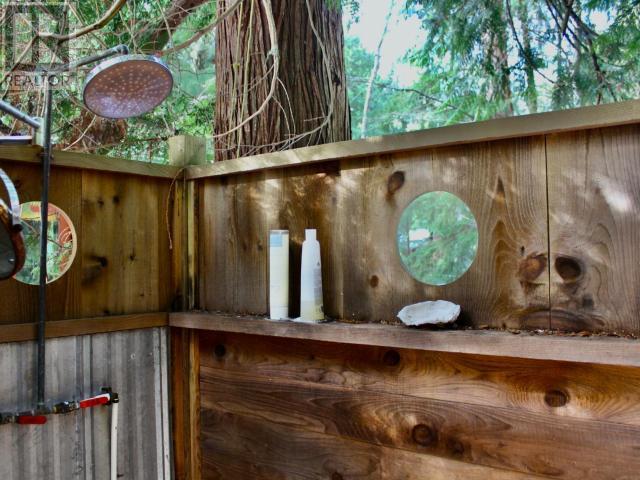 1223 VANCOUVER BLVD, Savary Island