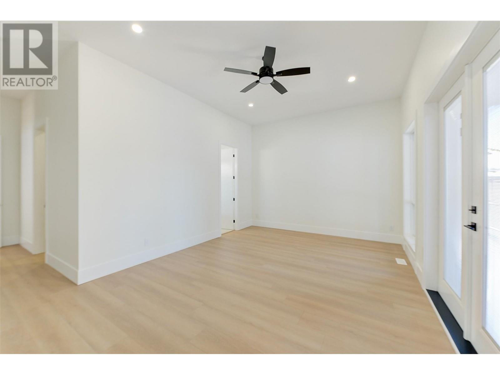  10287 Beacon Hill Drive, Lake Country
