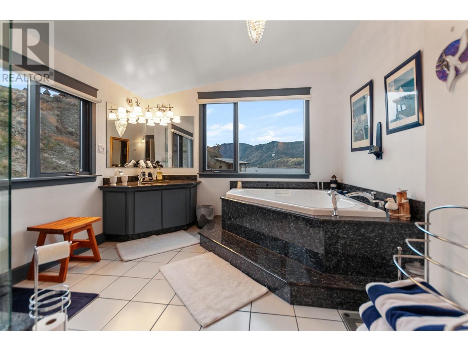 264 Eastside Road, Okanagan Falls
