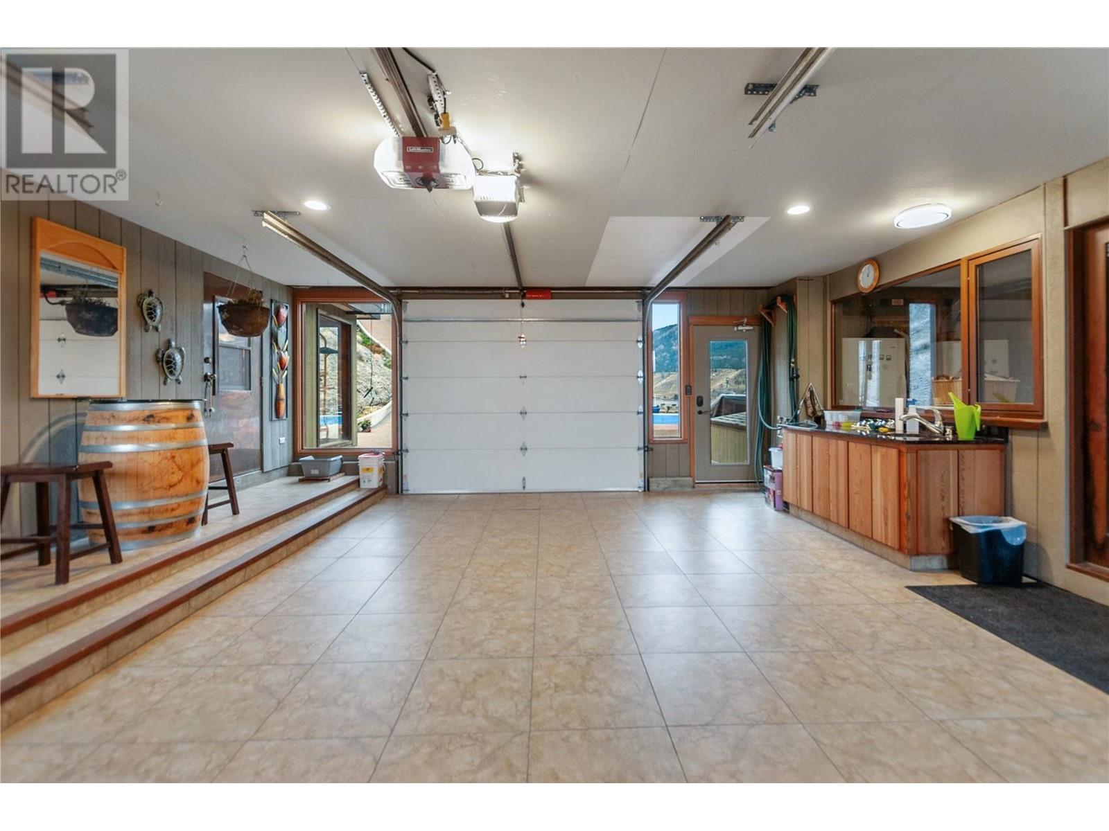 264 Eastside Road, Okanagan Falls