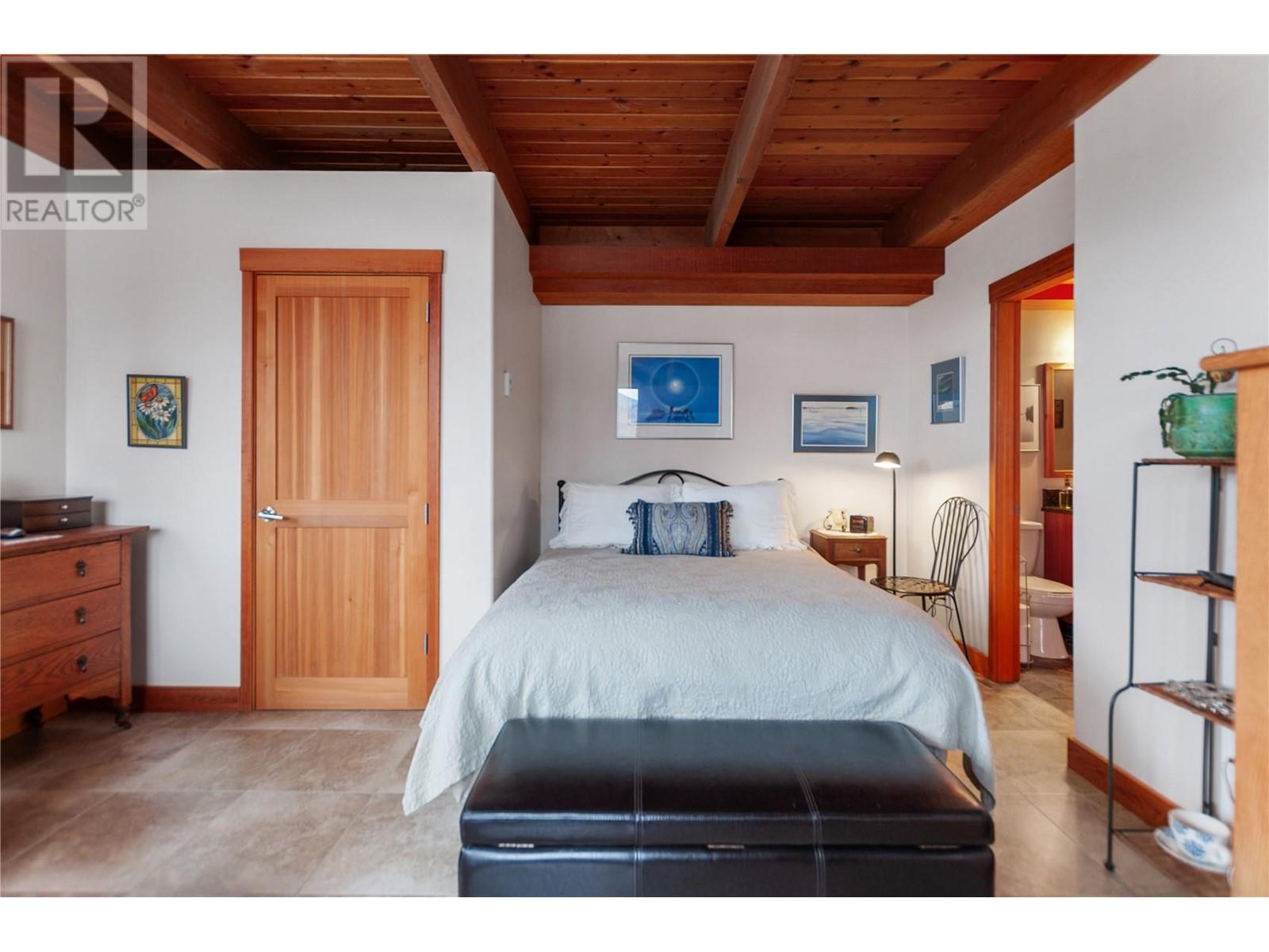264 Eastside Road, Okanagan Falls