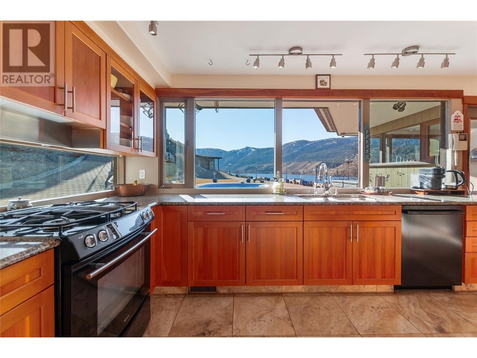 264 Eastside Road, Okanagan Falls