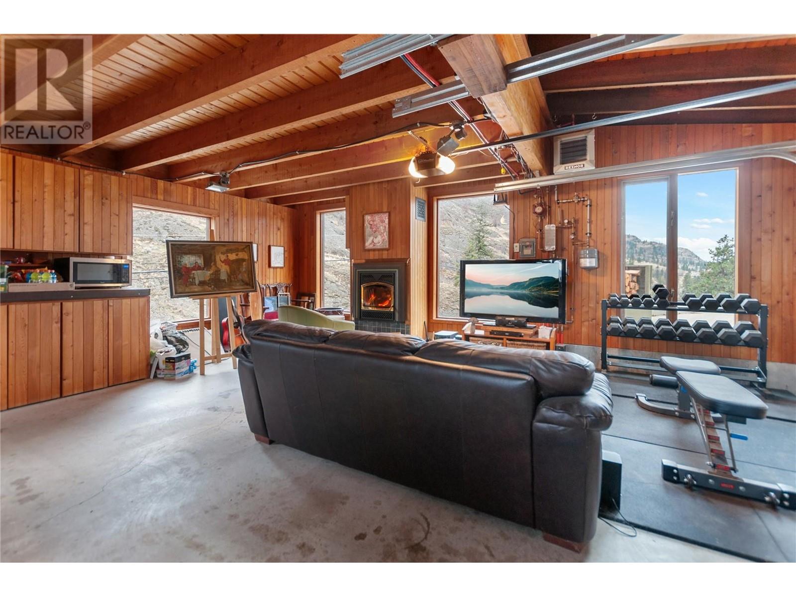 264 Eastside Road, Okanagan Falls