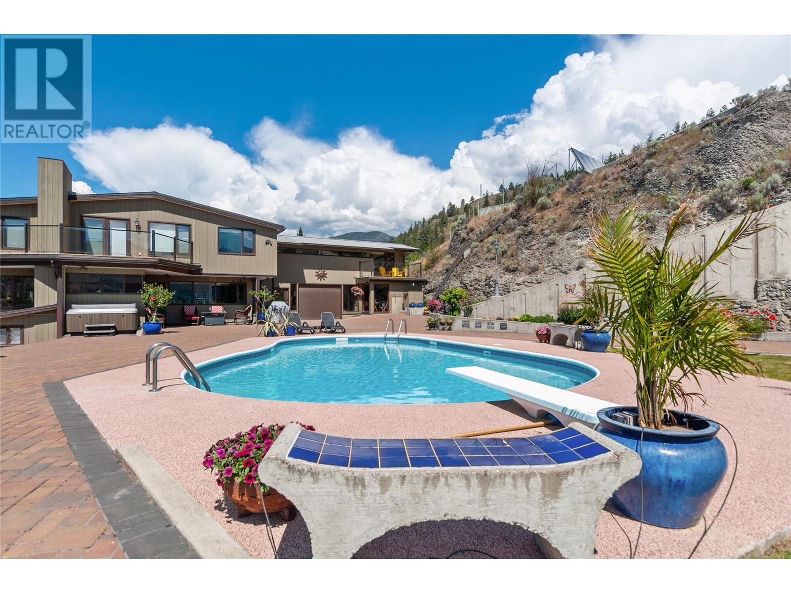 264 Eastside Road, Okanagan Falls