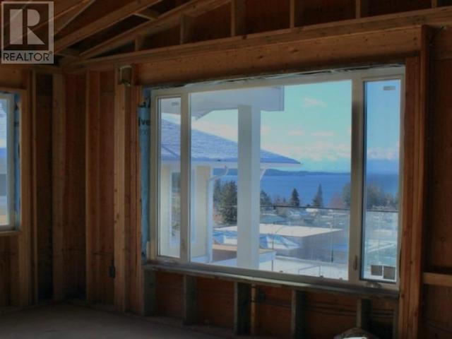 4358 QUEBEC AVE, Powell River
