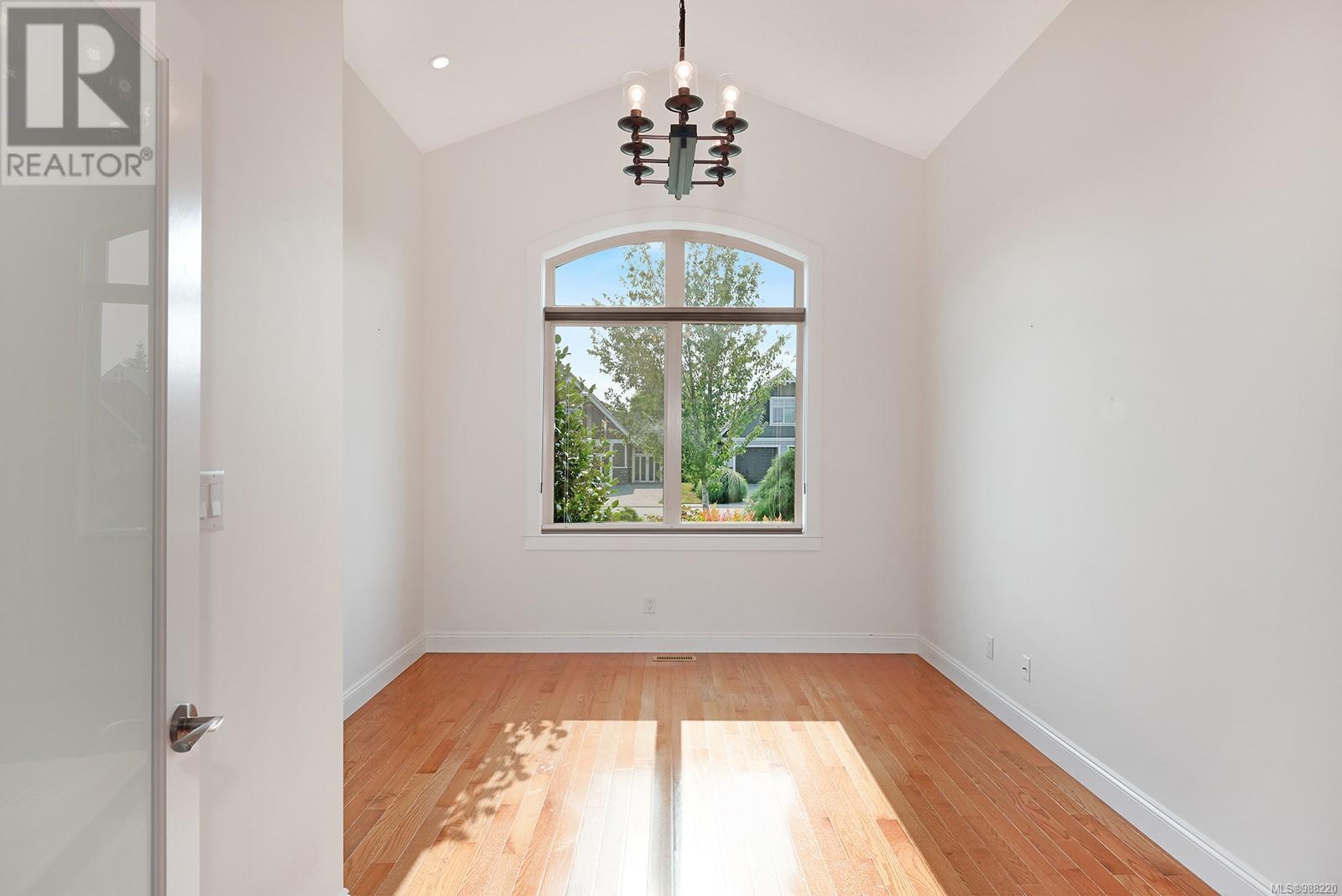 1472 Crown Isle Dr, Courtenay real estate listing 988220