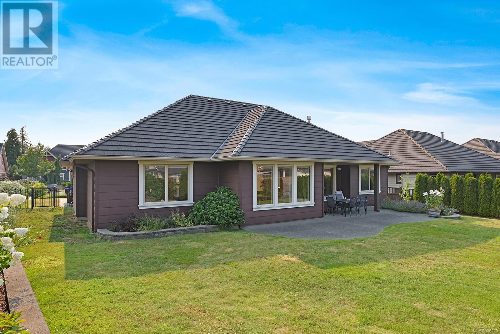 1472 Crown Isle Dr, Courtenay real estate listing 988220