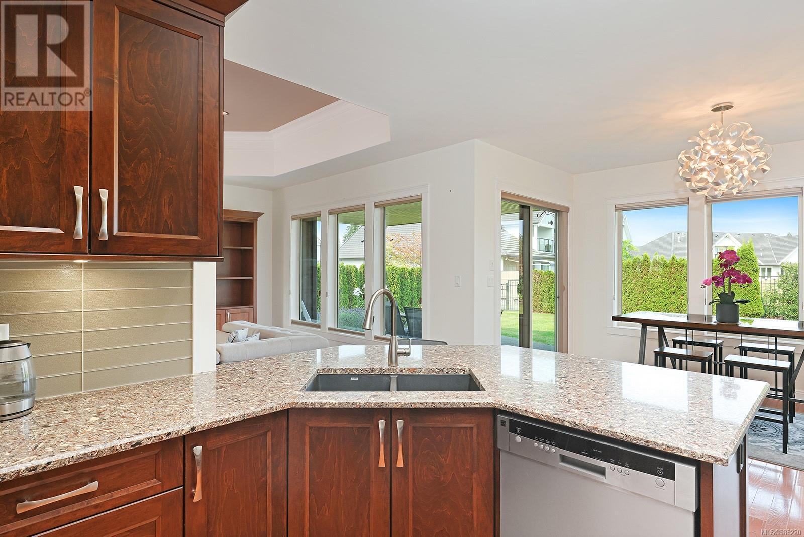 1472 Crown Isle Dr, Courtenay real estate listing 988220
