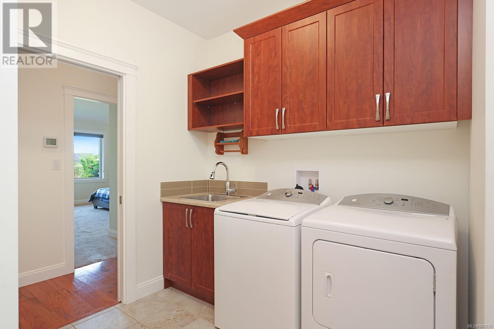 1472 Crown Isle Dr, Courtenay real estate listing 988220