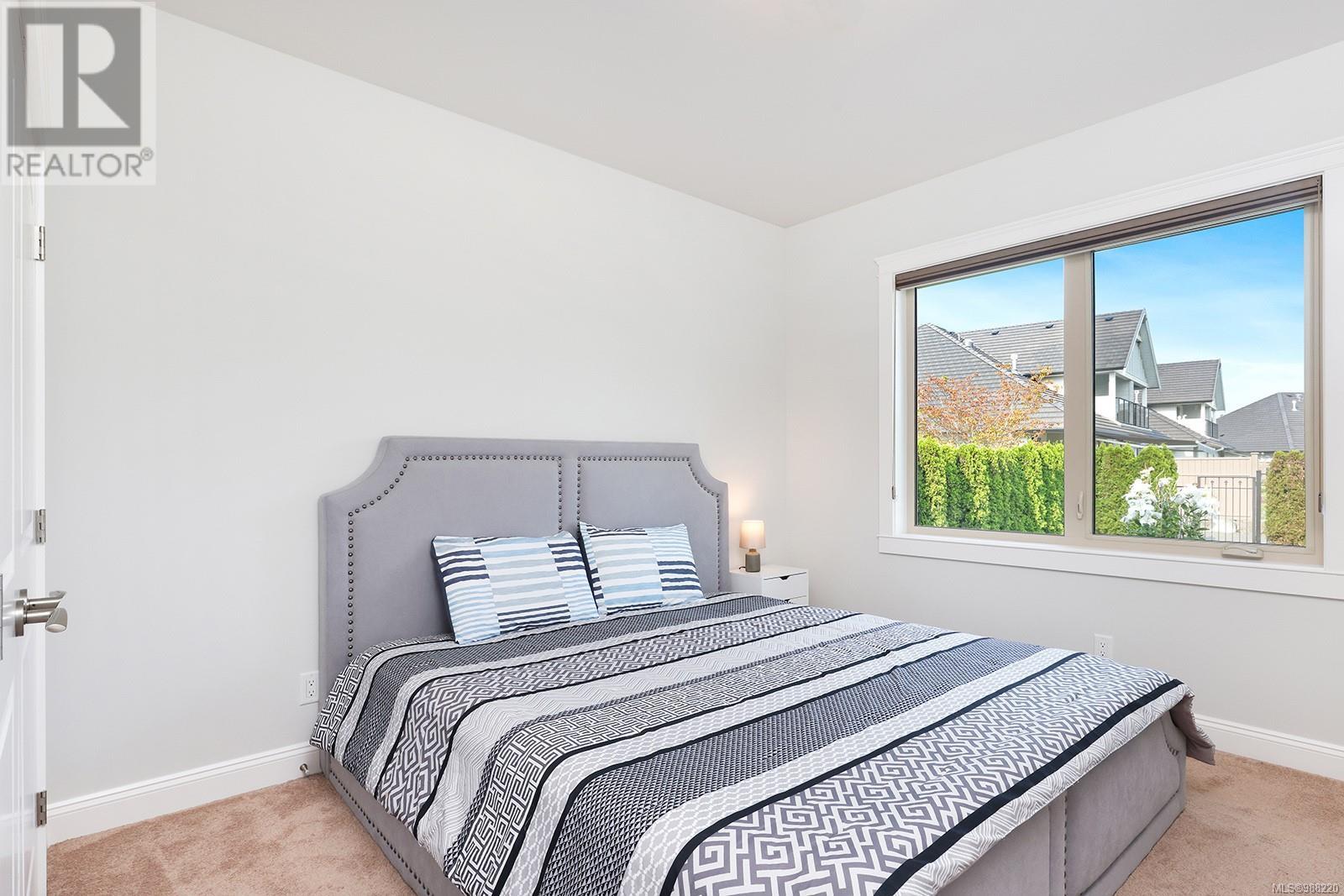 1472 Crown Isle Dr, Courtenay real estate listing 988220