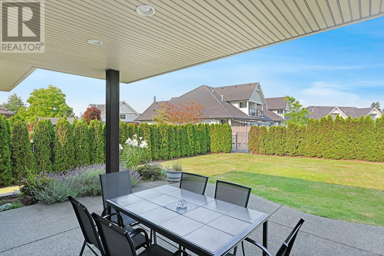 1472 Crown Isle Dr, Courtenay real estate listing 988220