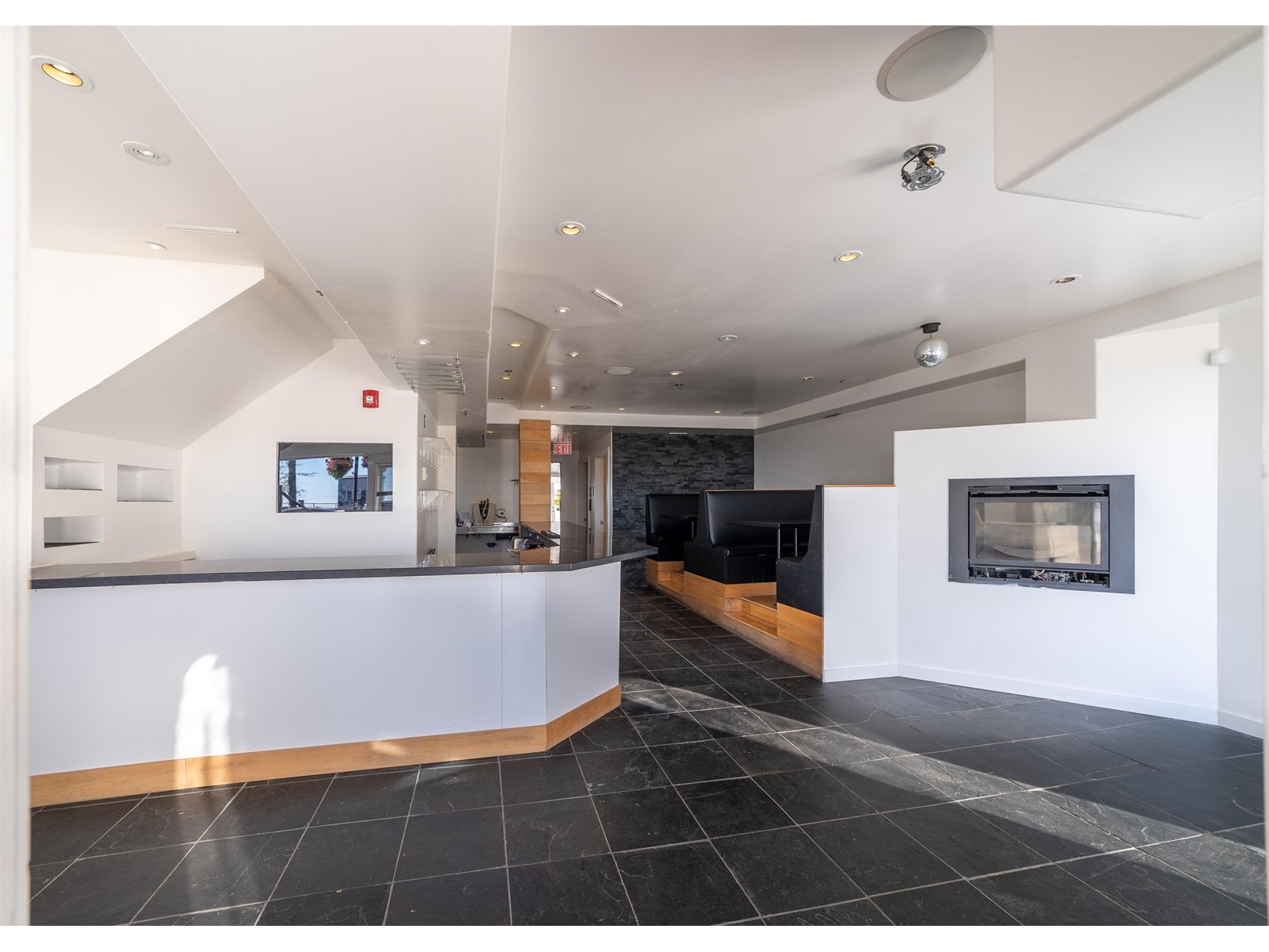 15475 MARINE DRIVE, White Rock