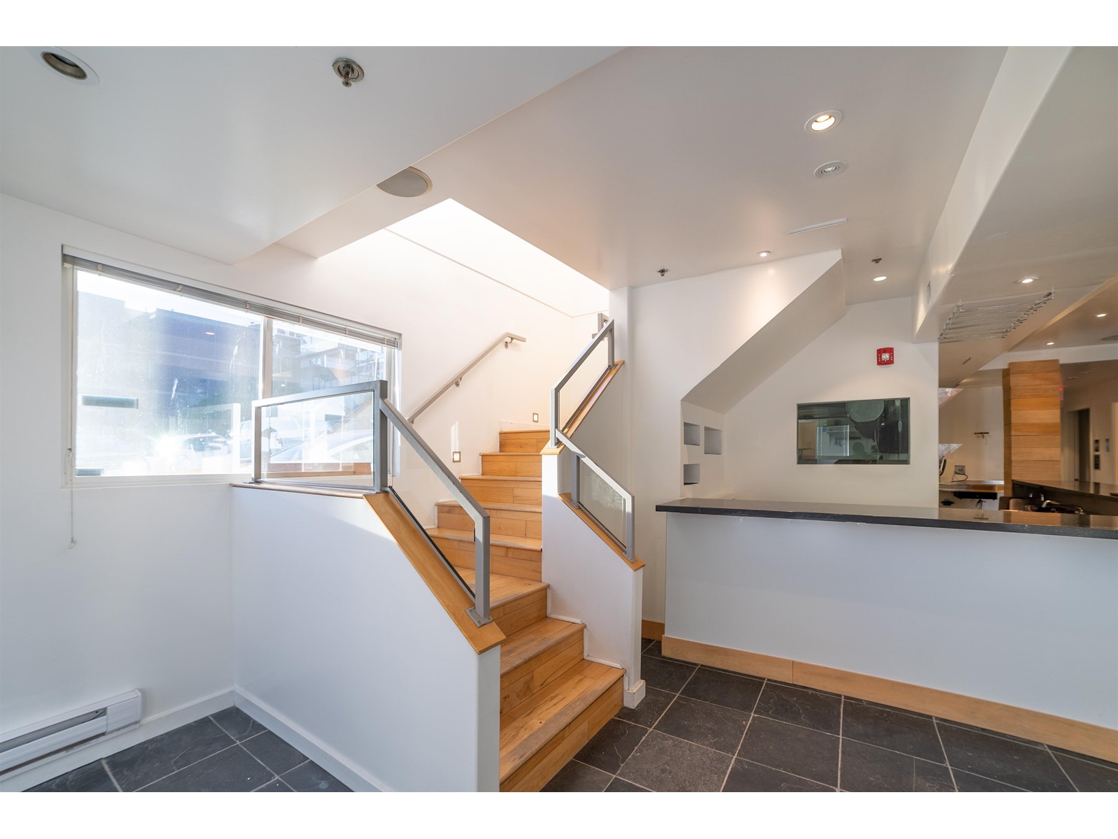 15475 MARINE DRIVE, White Rock