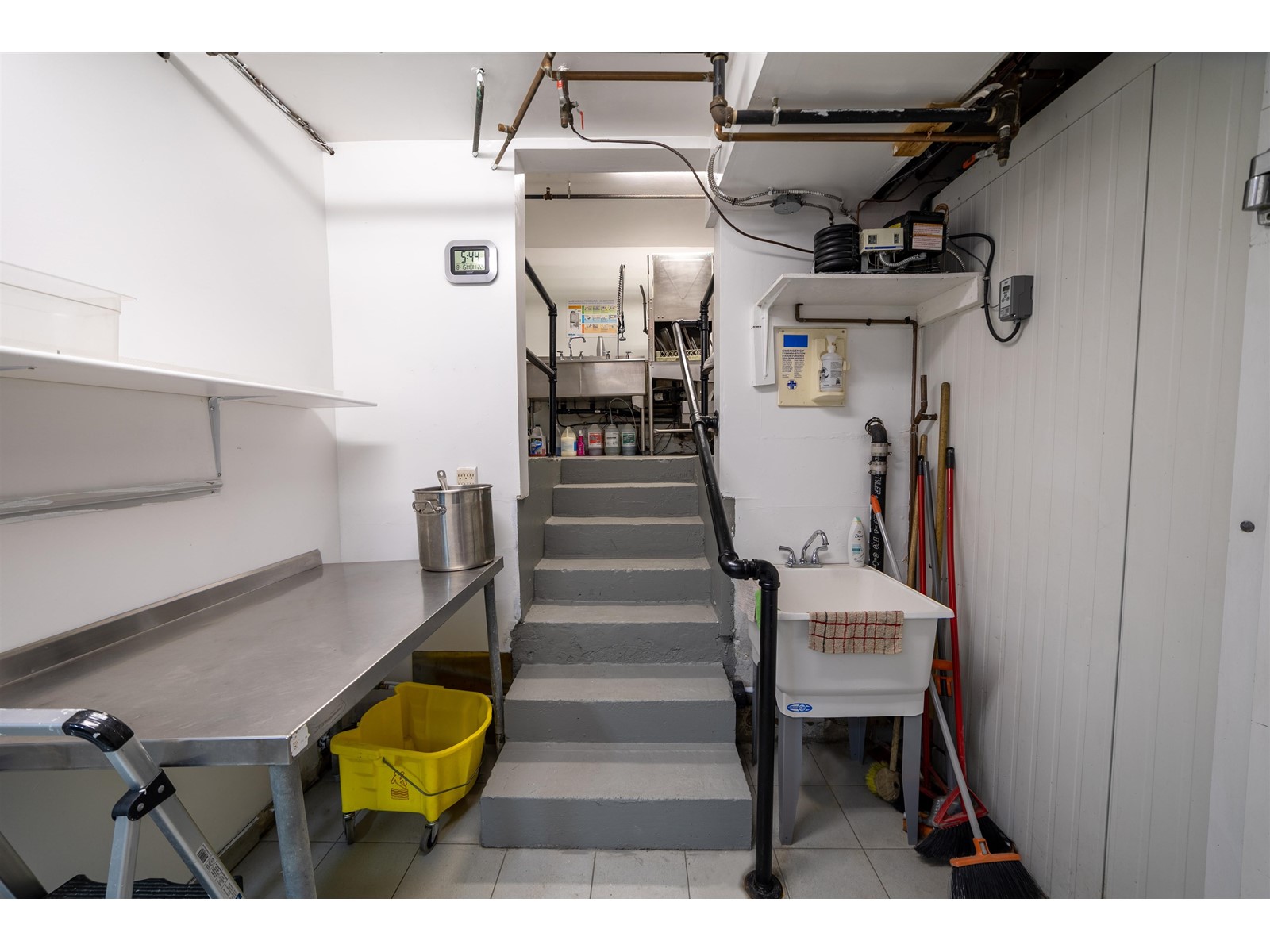 15475 MARINE DRIVE, White Rock