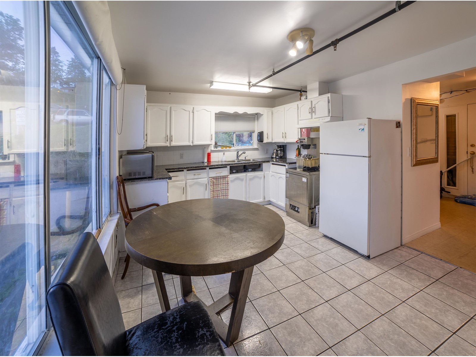 15475 MARINE DRIVE, White Rock