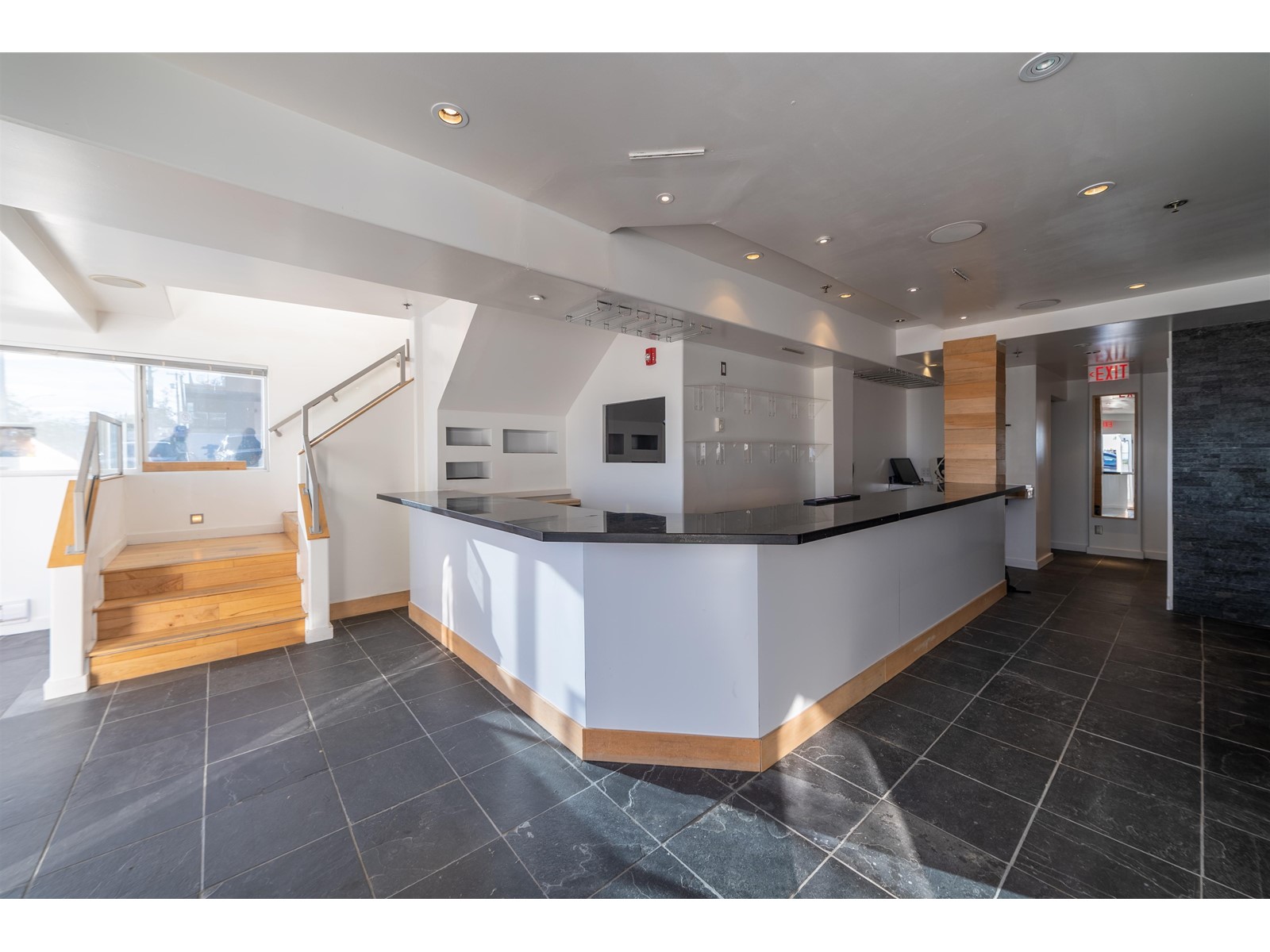 15475 MARINE DRIVE, White Rock