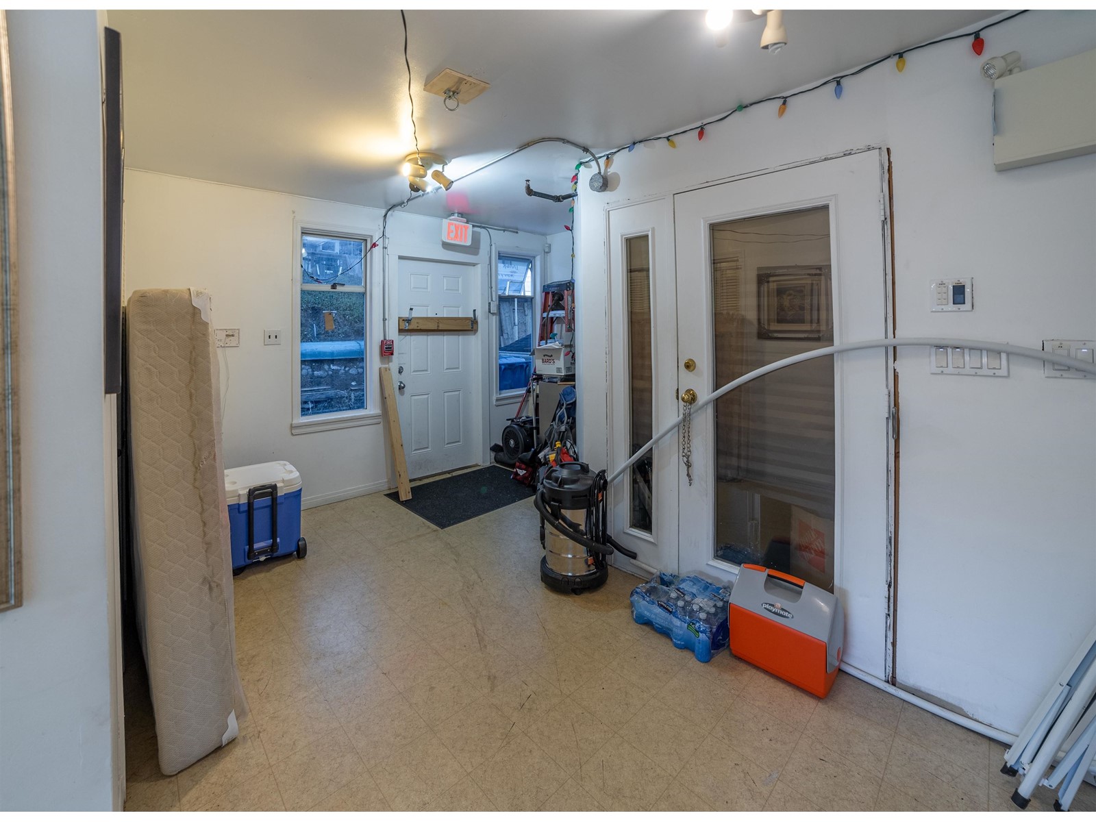 15475 MARINE DRIVE, White Rock