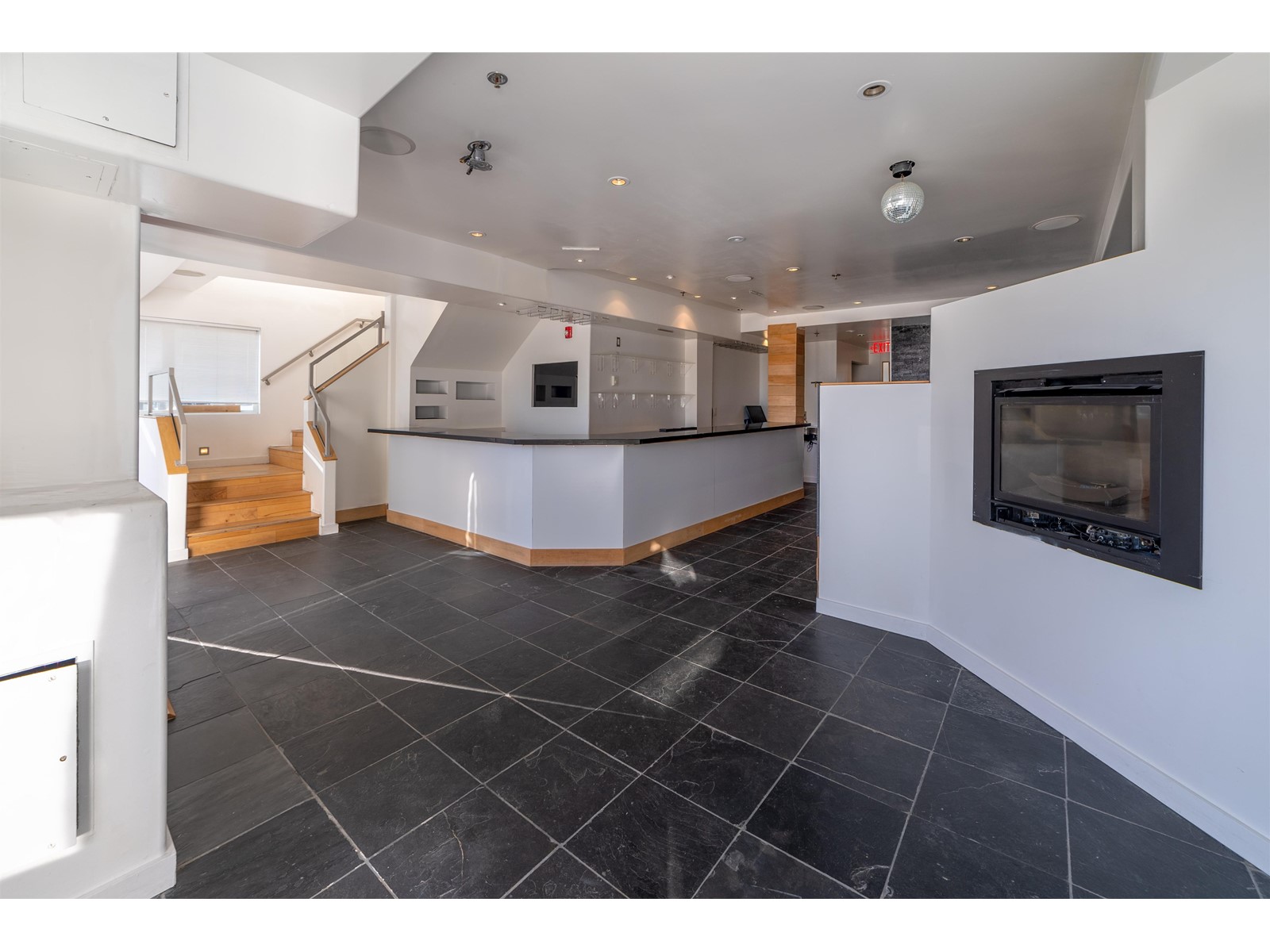 15475 MARINE DRIVE, White Rock