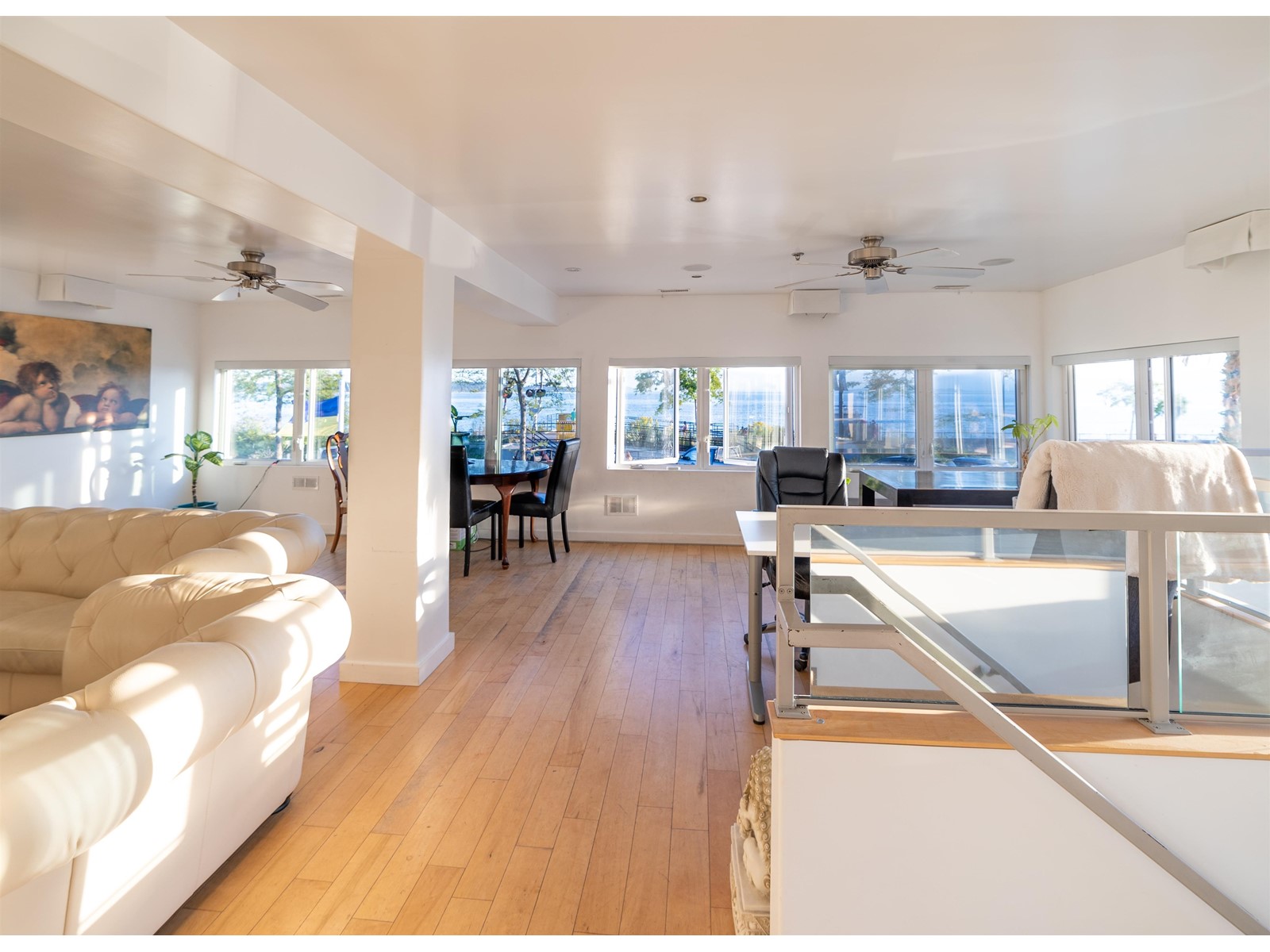 15475 MARINE DRIVE, White Rock