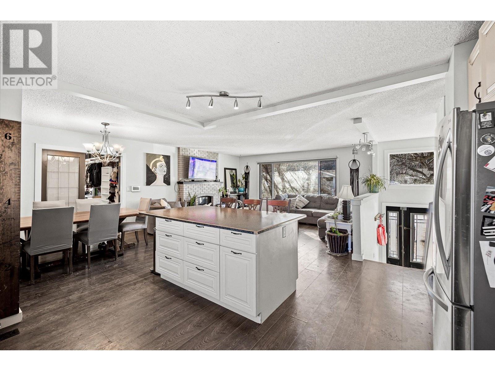 970 Tamarack Drive, Kelowna