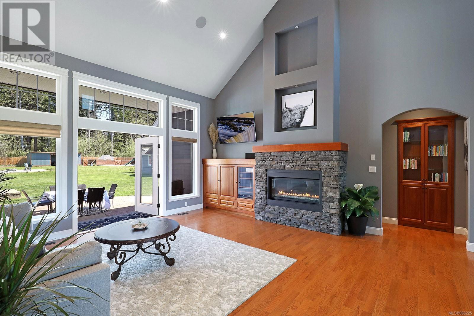 2495 Graham Rd, Courtenay real estate listing 988225