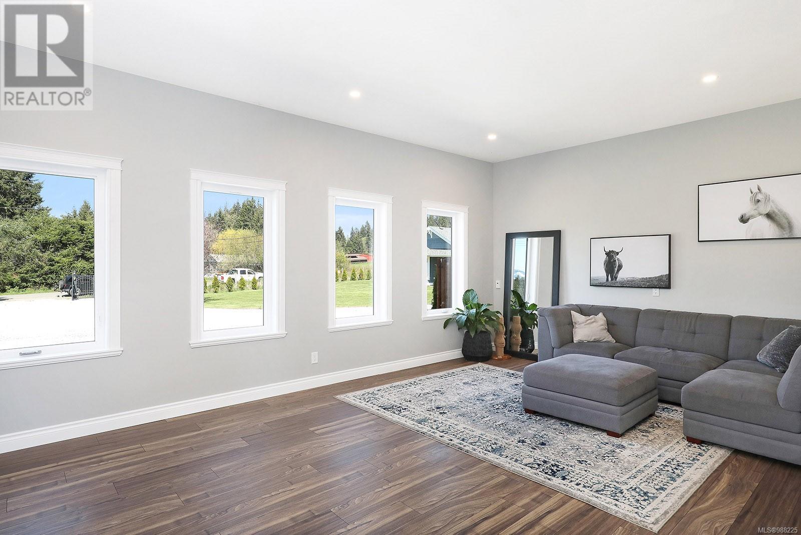 2495 Graham Rd, Courtenay real estate listing 988225
