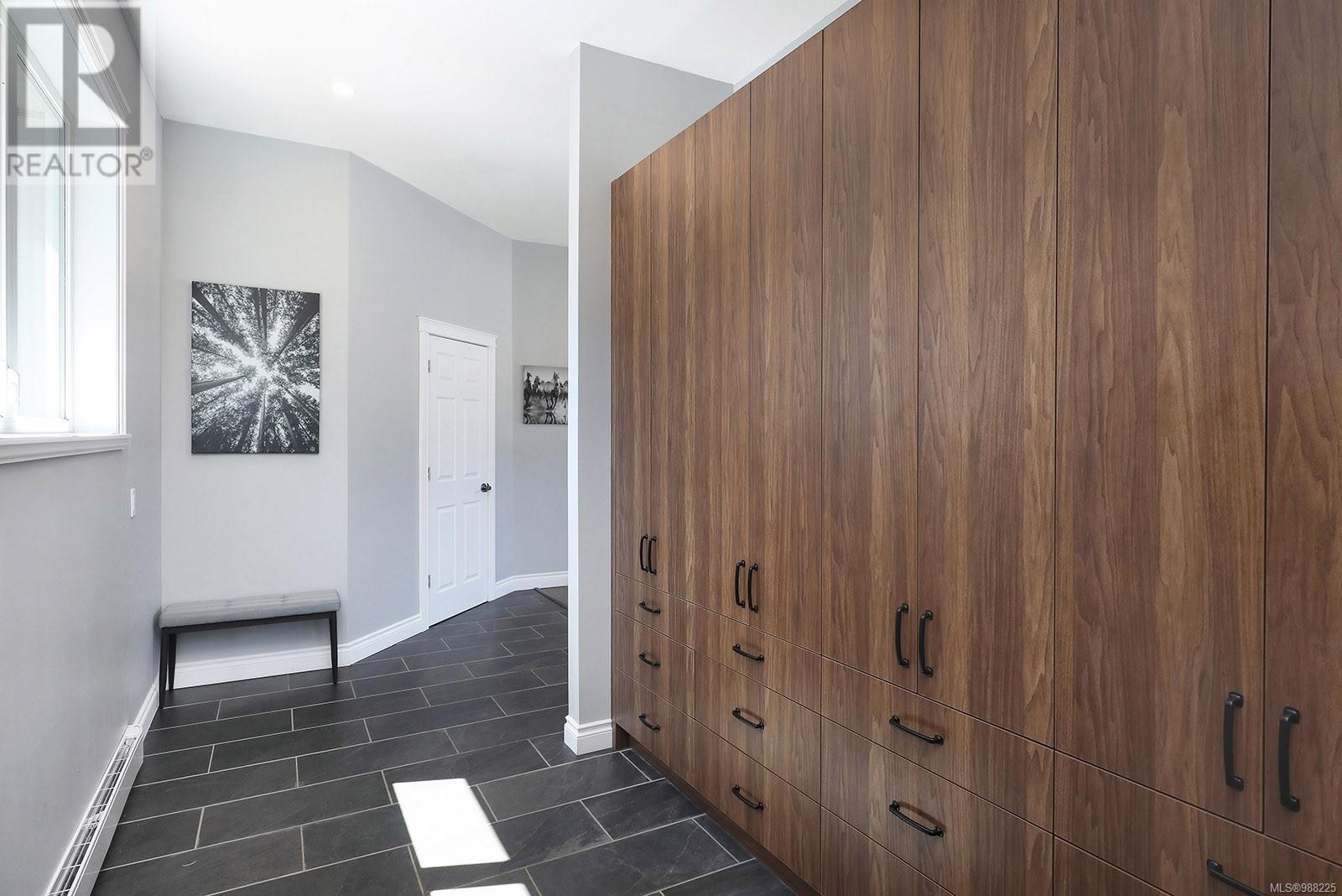 2495 Graham Rd, Courtenay real estate listing 988225