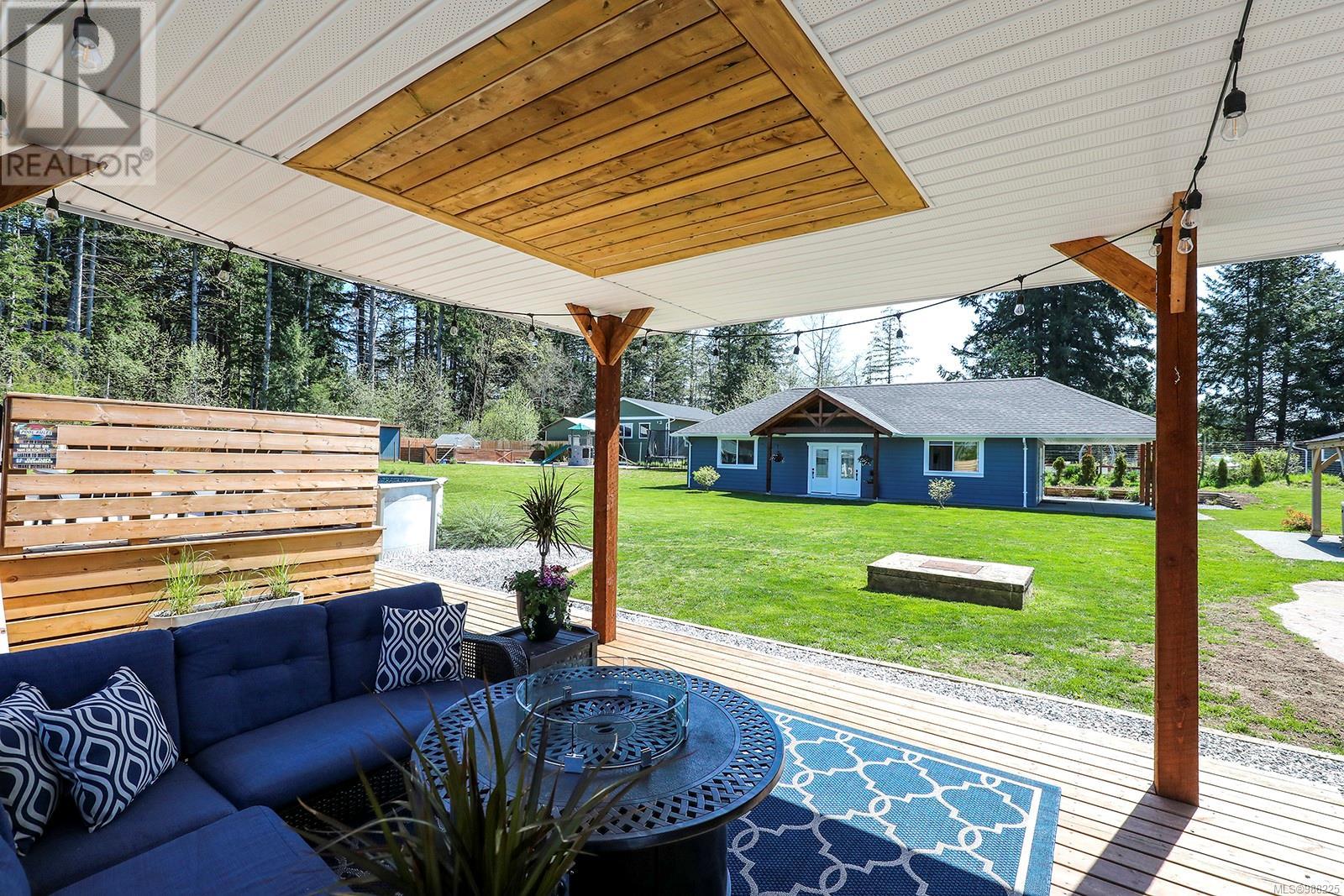 2495 Graham Rd, Courtenay real estate listing 988225