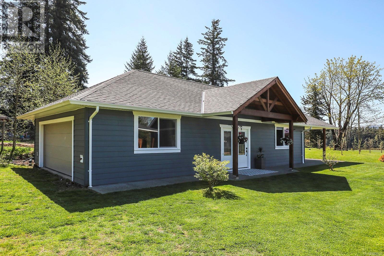 2495 Graham Rd, Courtenay real estate listing 988225