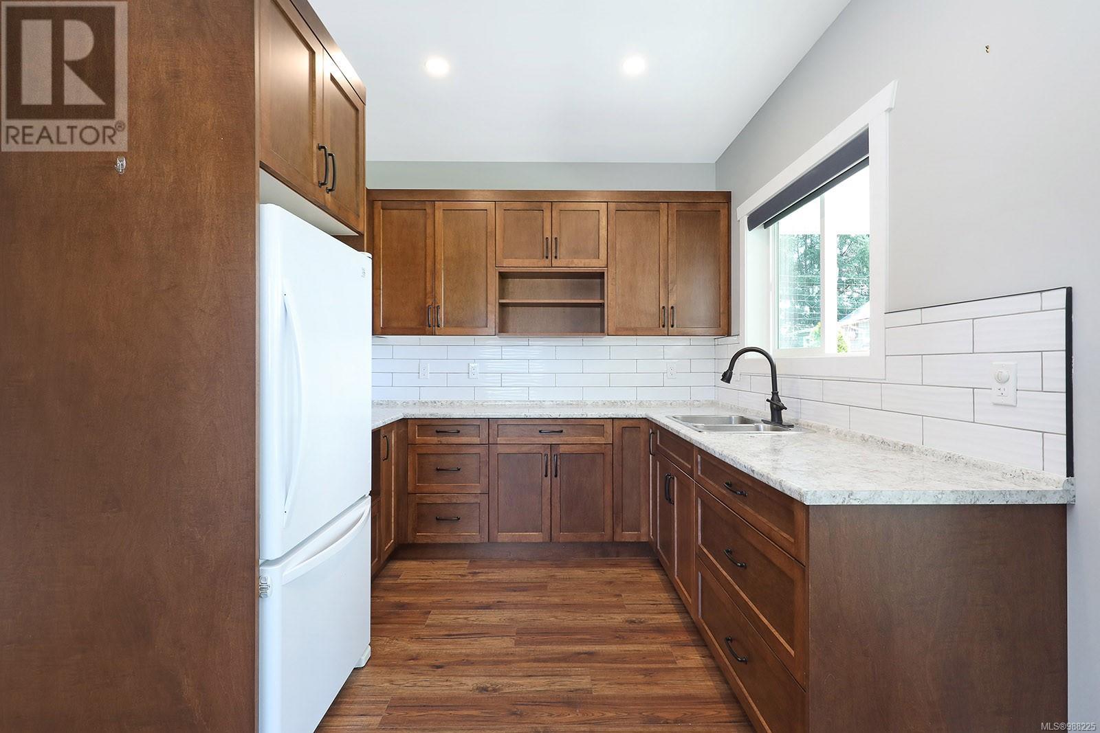 2495 Graham Rd, Courtenay real estate listing 988225