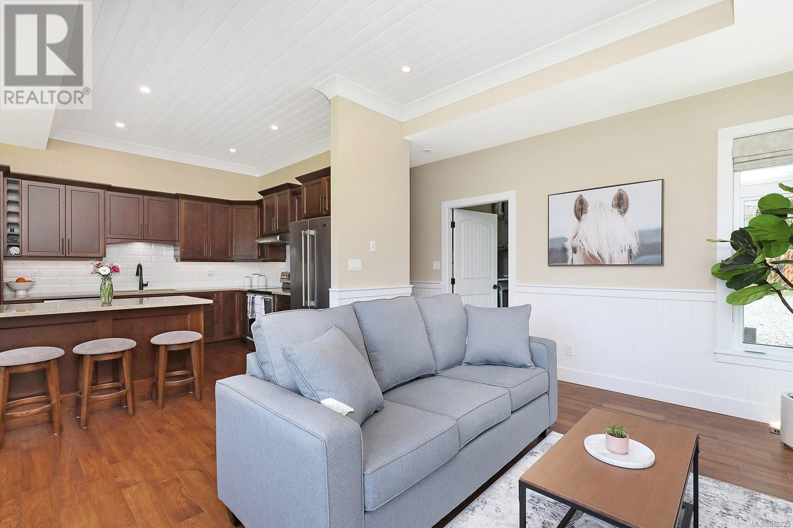 2495 Graham Rd, Courtenay real estate listing 988225