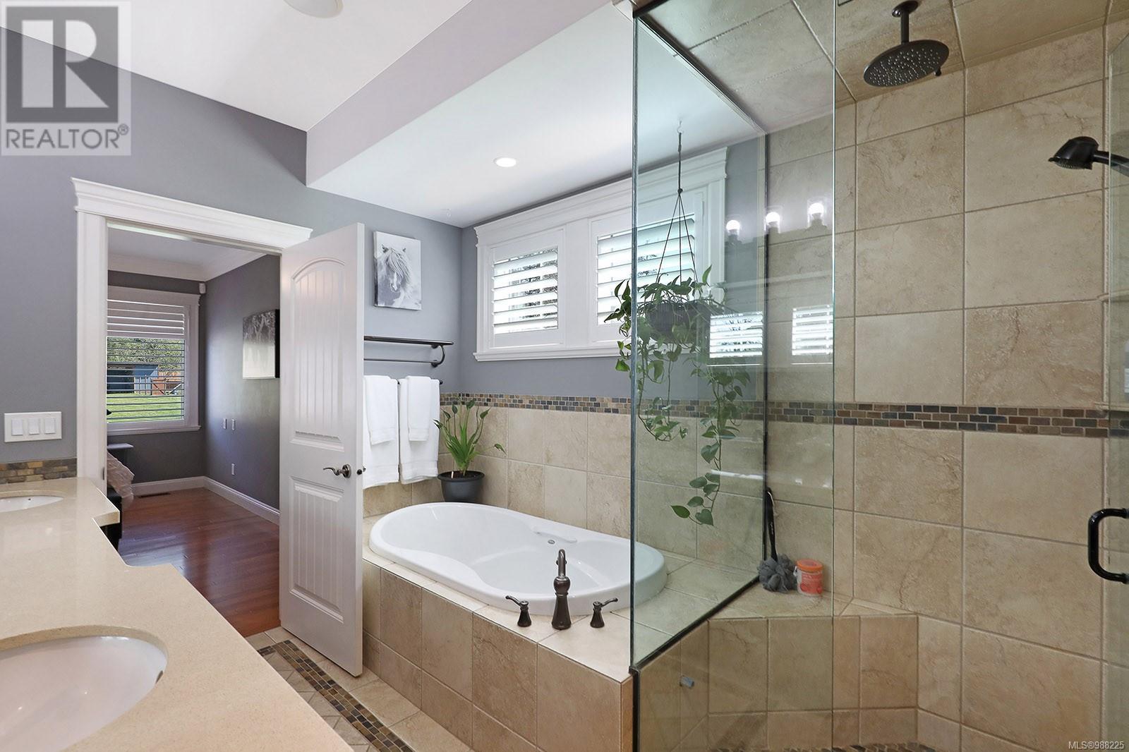 2495 Graham Rd, Courtenay real estate listing 988225