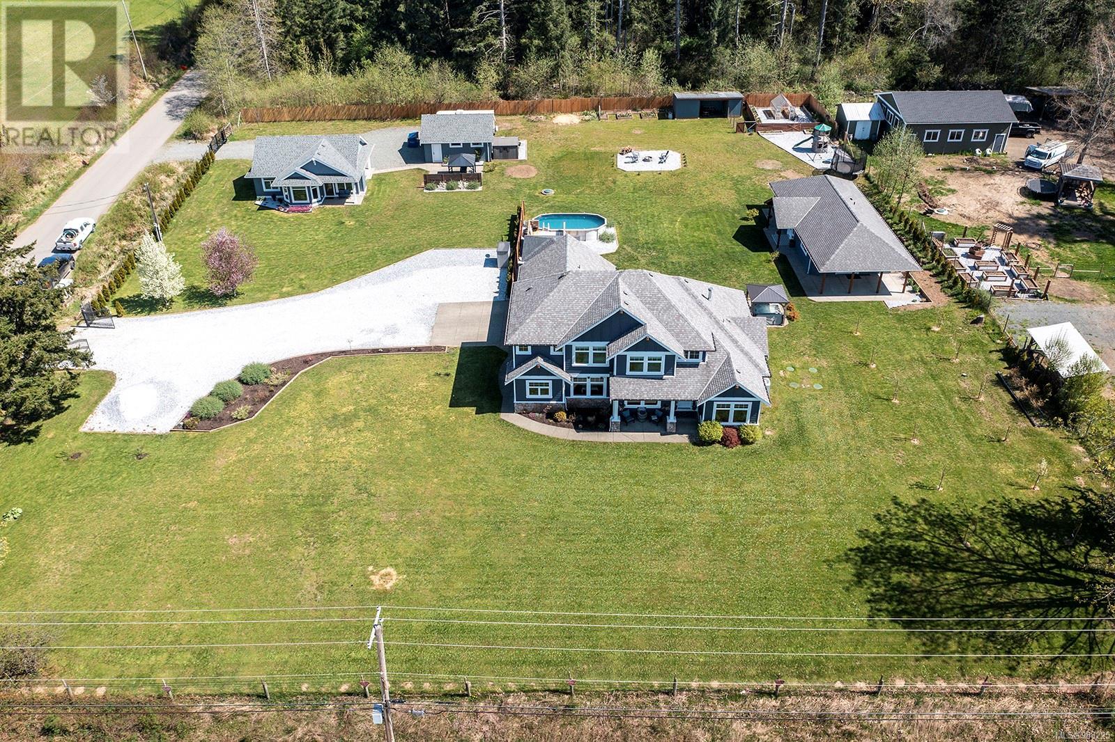 2495 Graham Rd, Courtenay real estate listing 988225