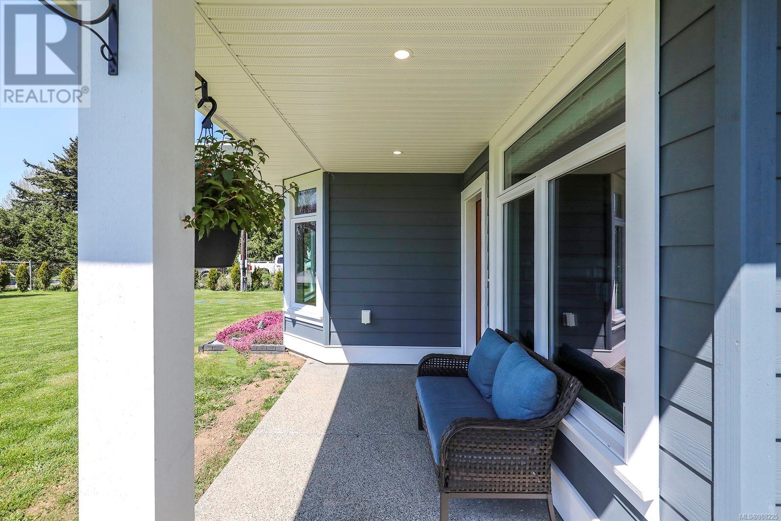 2495 Graham Rd, Courtenay real estate listing 988225