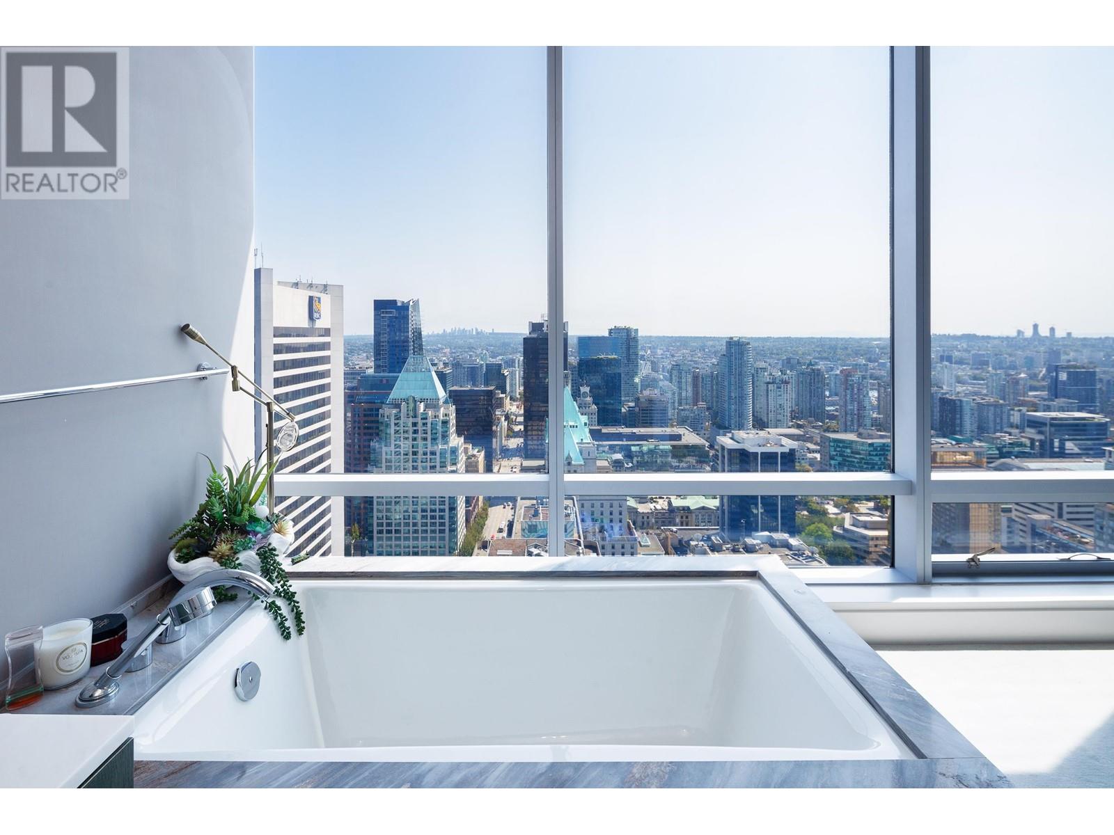 Photo 3 of 4402 1128 W Georgia Street, Vancouver BC