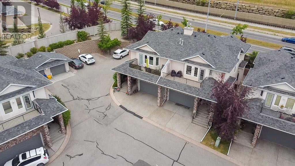 Single Family House for Sale in   Signature Way SW Signal Hill Calgary 