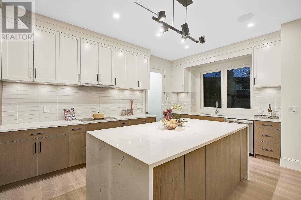 8840 DORVAL ROAD, Richmond