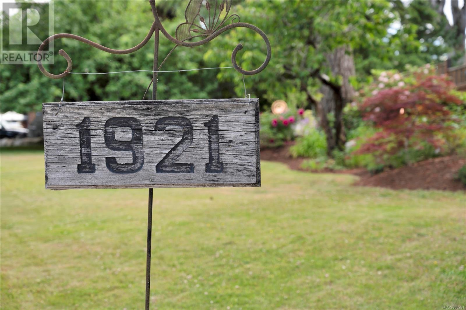 1921 Arden Rd, Courtenay real estate listing 988261