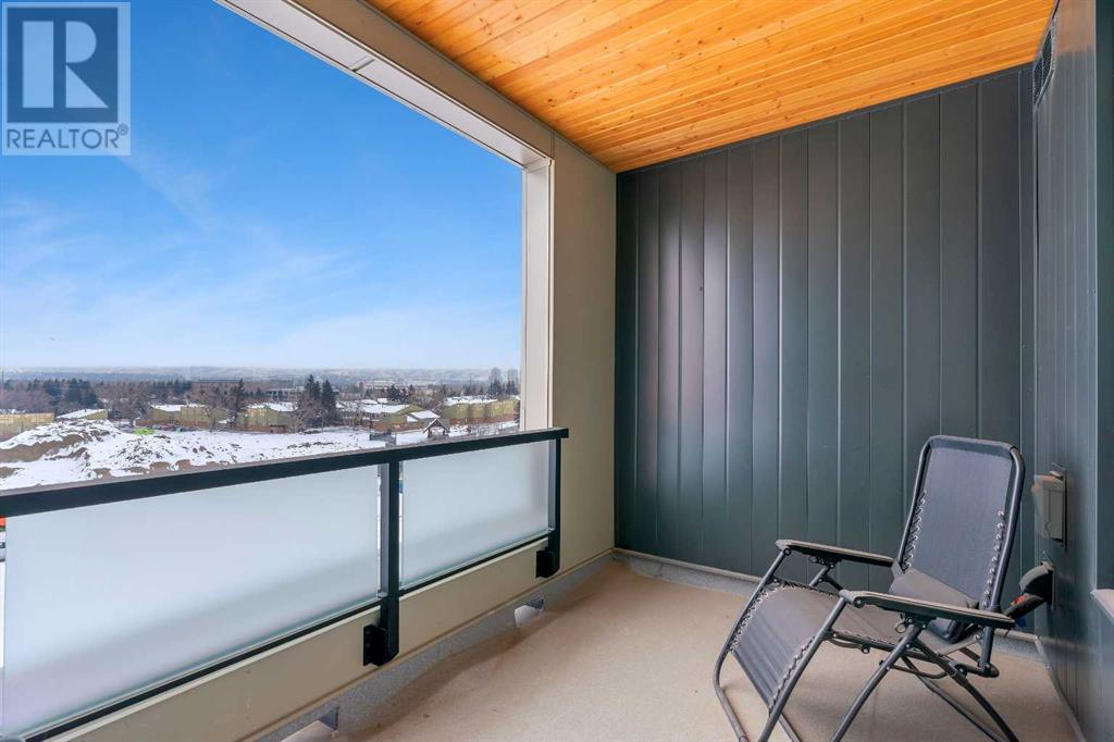 Single Family House High rise for Sale in   University Avenue NW University District Calgary 