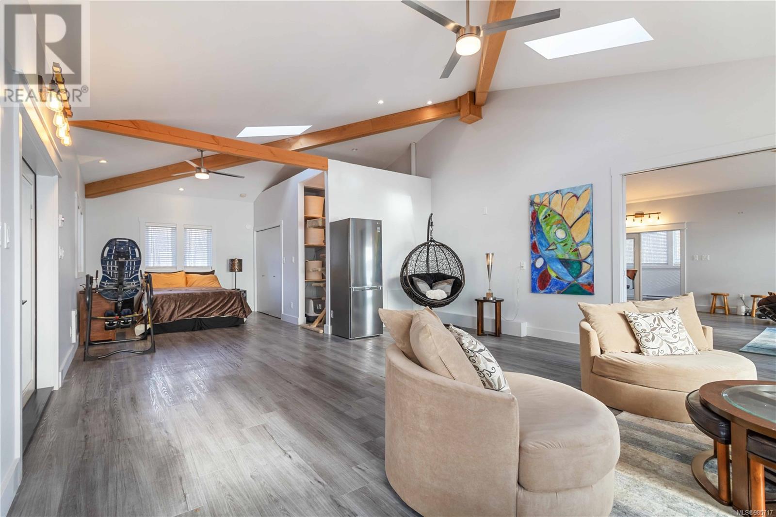  8801 West Coast Road, Sooke