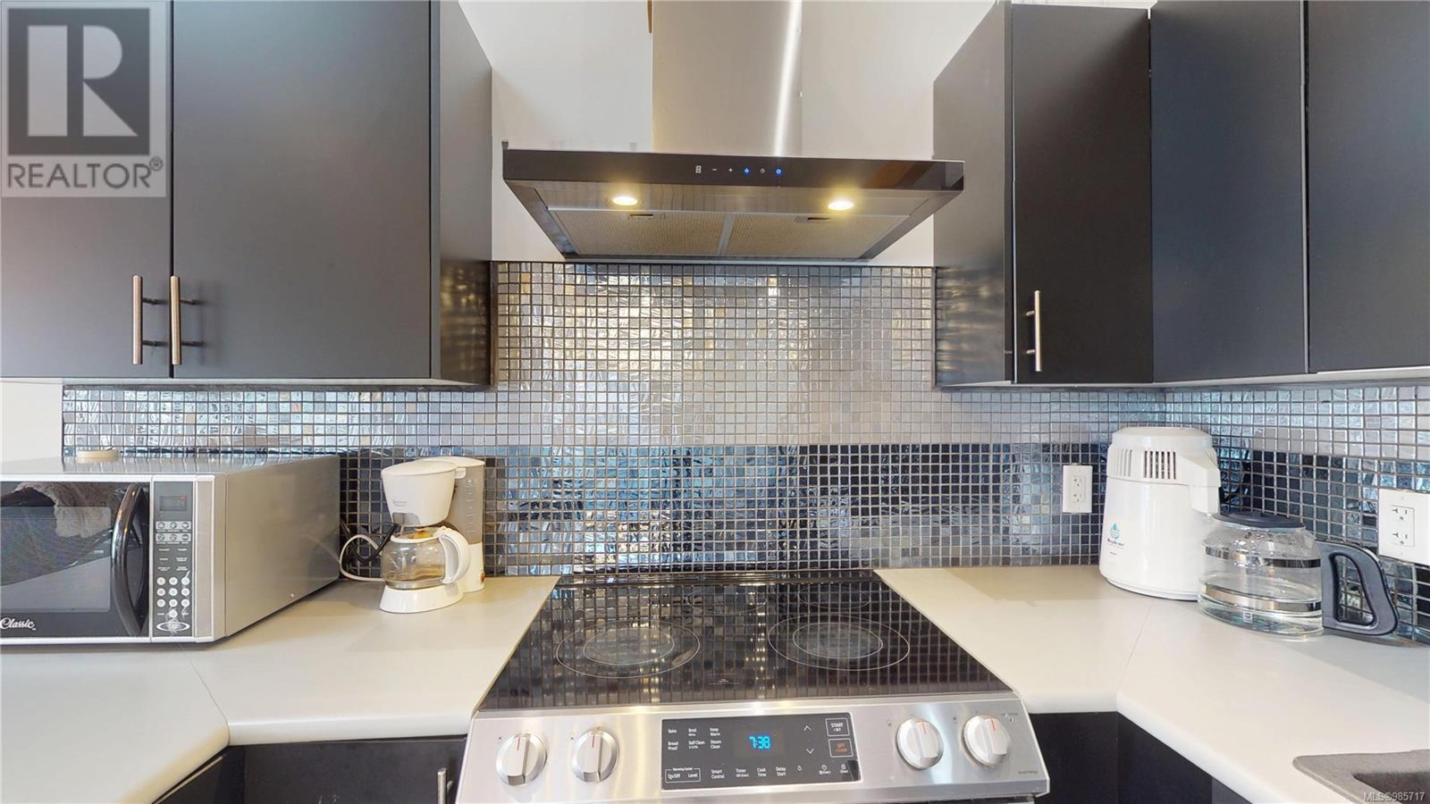  8801 West Coast Road, Sooke