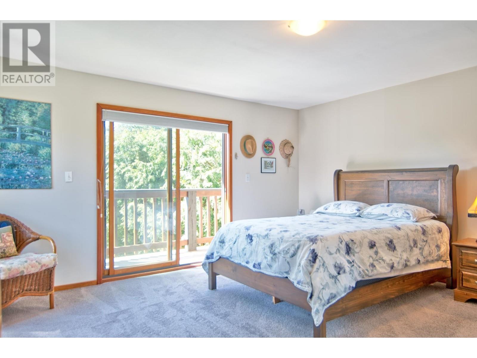 8096 WESTWOOD ROAD, Halfmoon Bay