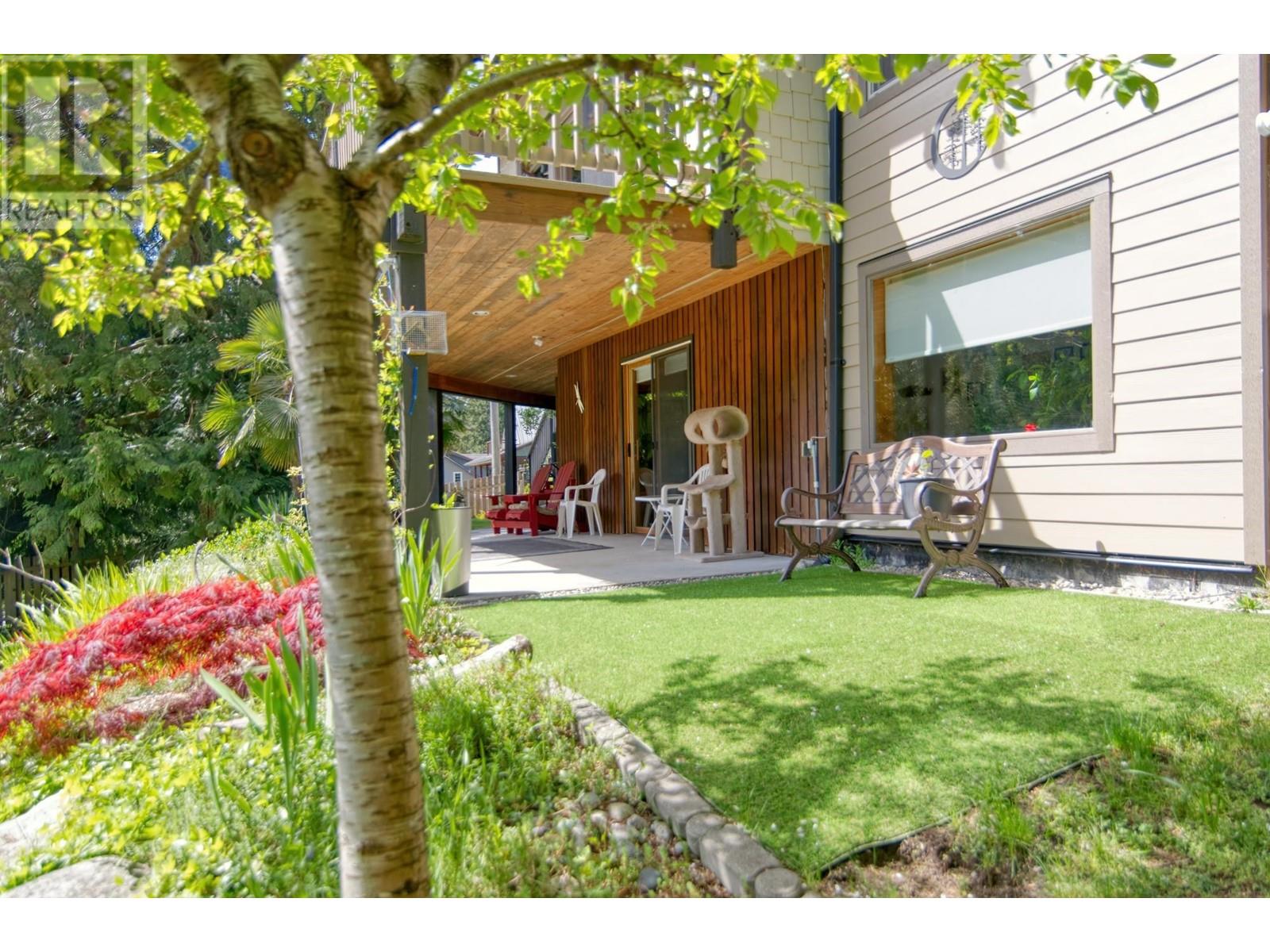 8096 WESTWOOD ROAD, Halfmoon Bay